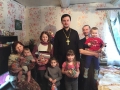 29 декабря 2017 г. В Починках священник в преддверии Рождества Христова посетил многодетные семьи