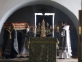 30 апреля 2021 г., в Великую пятницу, епископ Силуан совершил вечерню с изнесением плащаницы